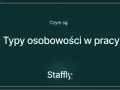 Czym są typy osobowości w pracy? Poznaj skróty i zrozum siebie oraz innych. Logo Staffly.